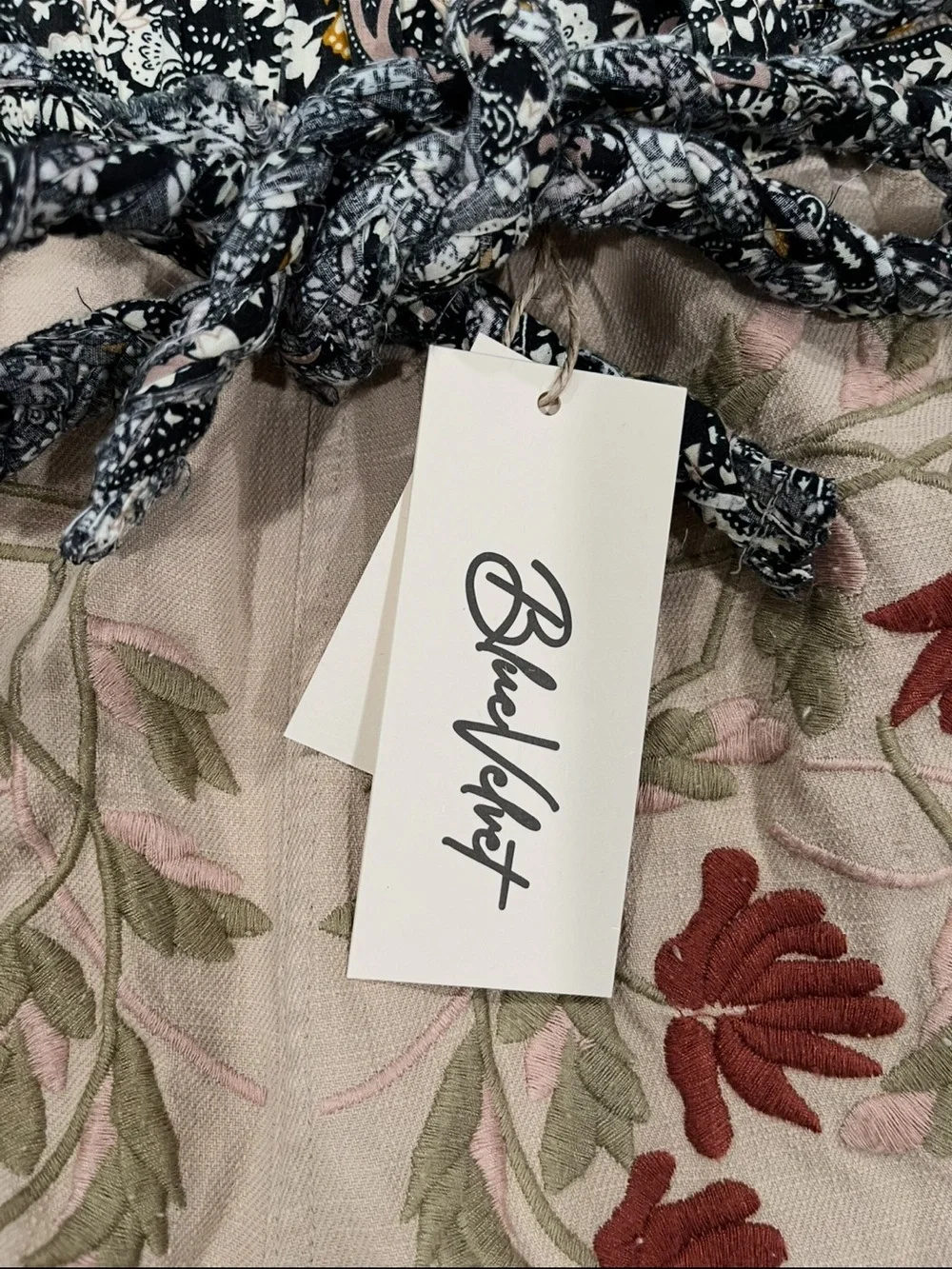 Blue Velvet Boho Beige Embroidered Floral Drawstring Pants. - Picture 3 of 4
